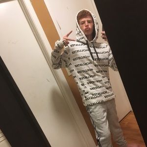 Meet your Posher, Jk